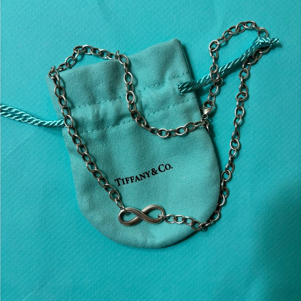 Tiffany & Co. Silver Infinity Link Chain with Blue Pouch
